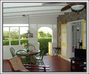 Figtree Cottage Porch - Holiday Villa Rentals